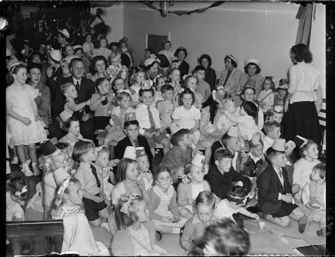 Christmas party for Evening Post children