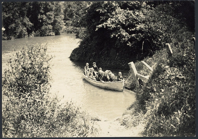 Children in a boat on the Mokau River