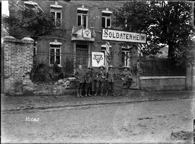 Soldiers outside the New Zealand YMCA in Beauvois, France, World War I