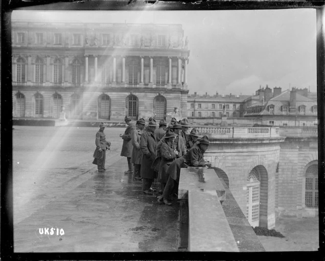 New Zealanders on leave in France after World War I