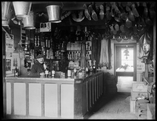 Travellers Rest Hotel and general store, Waitangi, Chatham Islands