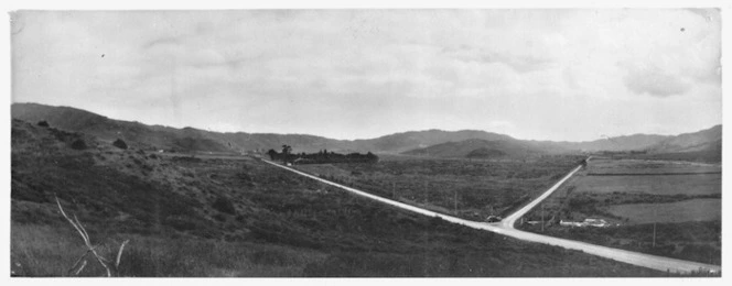 Intersection of Fitzherbert and Wainuiomata Roads, Wainuiomata, Lower Hutt, Wellington