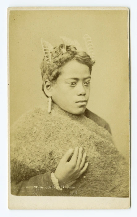 American Photo Company (Auckland) fl 1870s : [Unidentified Maori child]