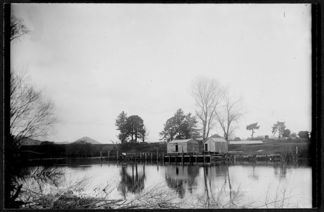 Waipa River at Ngaruawahia, 1910 - Photograph taken by Robert Stanley Fleming