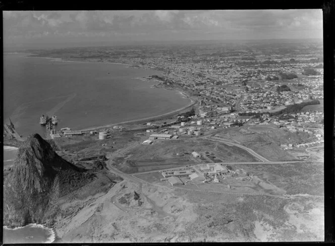 New Plymouth, including Harbour