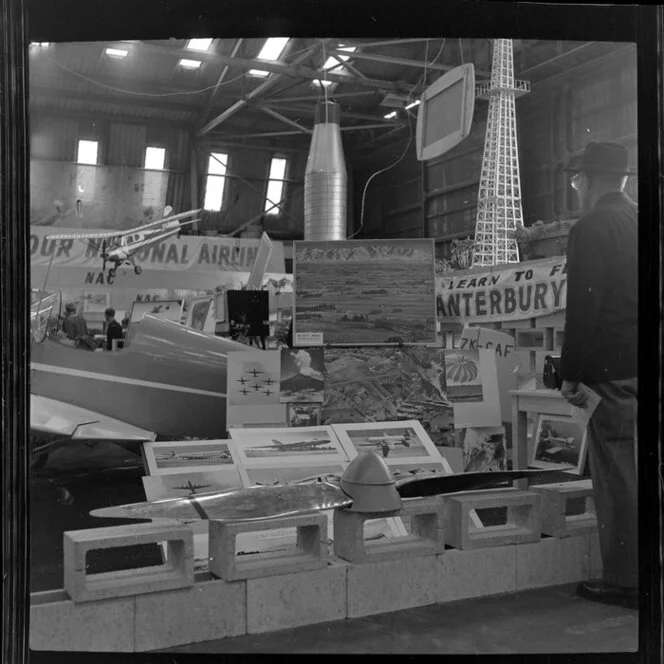 Display by Vic Browne at Canterbury Air Exposition