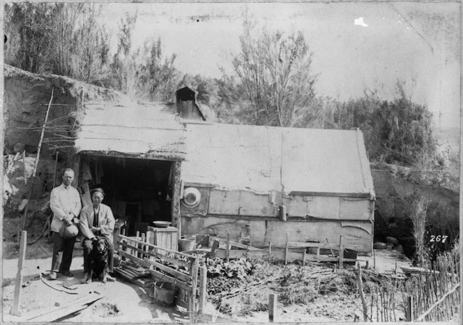 Chinese man and Reverend Alexander Don outside a dwelling in Waikaia