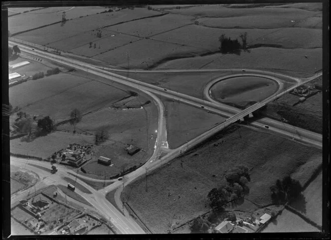 Auckland Southern Motorway at Redoubt Road