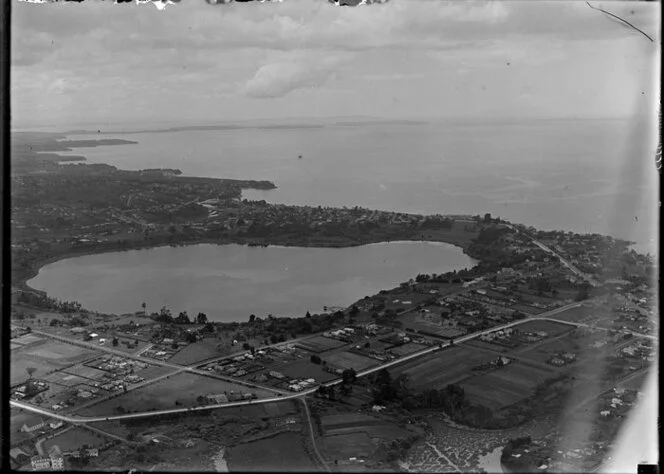 Lake Takapuna (Lake Pupuke), Takapuna, Auckland