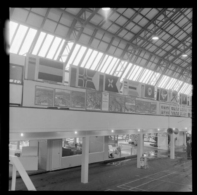 Auckland Star and Whites Aviation display, Waikato Trade Fair, Hamilton