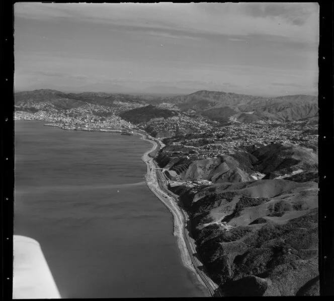 Hutt Road, Wellington Harbour