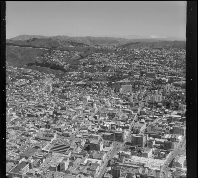 Wellington, from city towards Thorndon