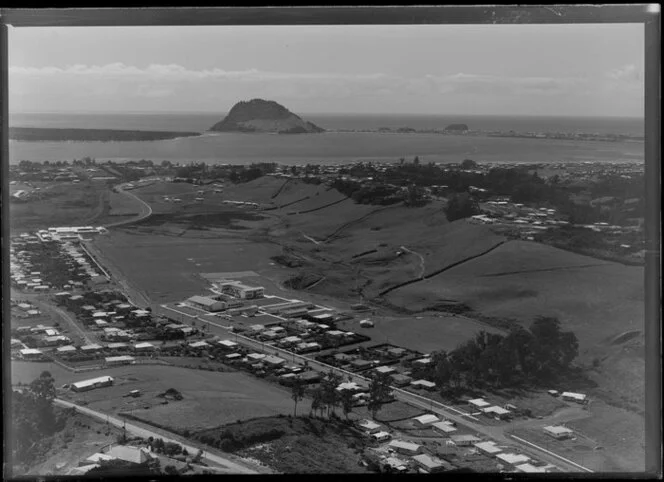 Tauranga, looking towards Mount Maunganui