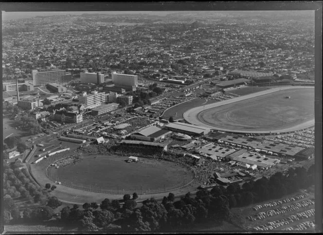 Easter Show, Epsom Showgrounds, Epsom, Auckland with Alexandra Raceway alongside and Greenlane Hospital opposite