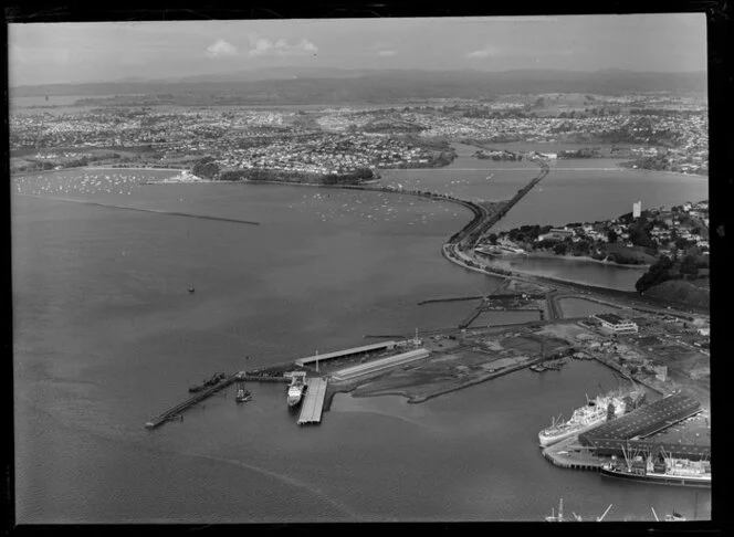 Waitemata Harbour, Auckland, featuring Fergusson Wharf