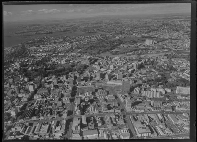 Auckland city looking toward the Domain