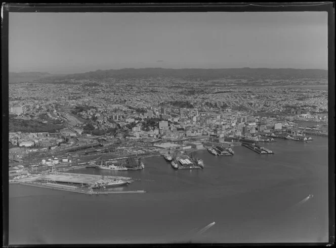 Auckland city and wharves