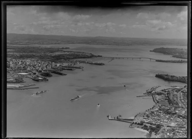 Auckland Harbour and bridge