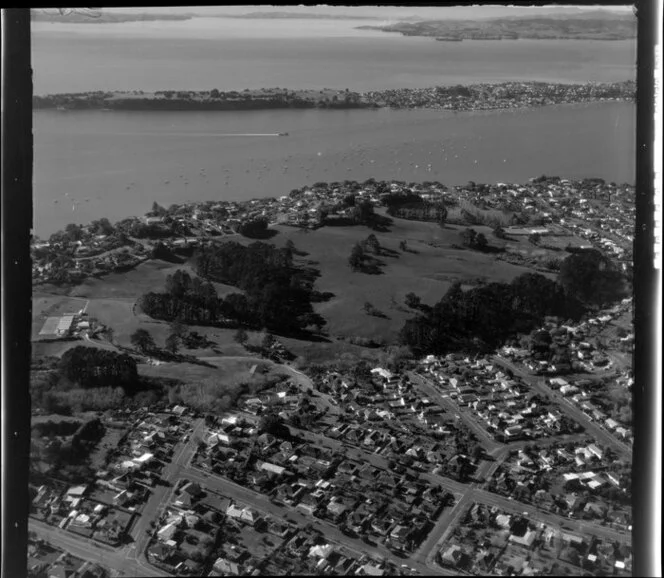 Glendowie and Churchill Park, Auckland