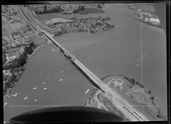 Construction of new highway and bridge, Pakuranga and Panmure, Auckland