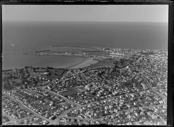 Timaru, with Port of Timaru