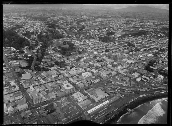 New Plymouth, Taranaki, business premises including Hayton's