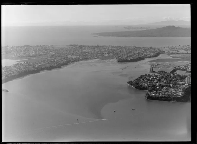 Ngataringa Bay, Auckland