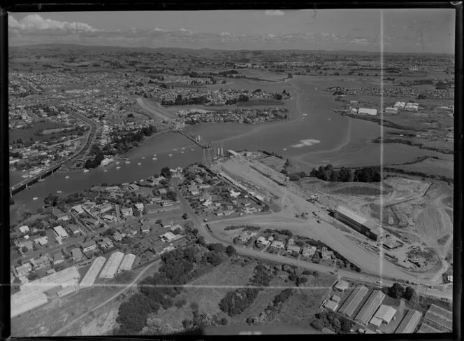 Construction of road and bridge over Tamaki River, Panmure, Auckland