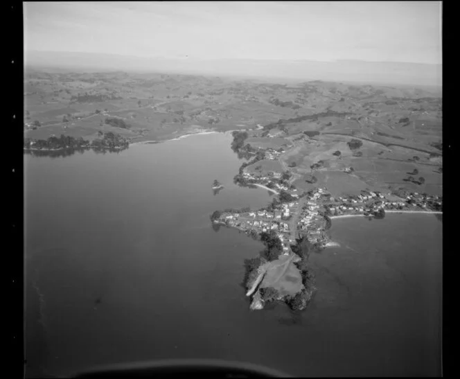 Awhitu and Matakawau Point, Manukau Harbour, Auckland