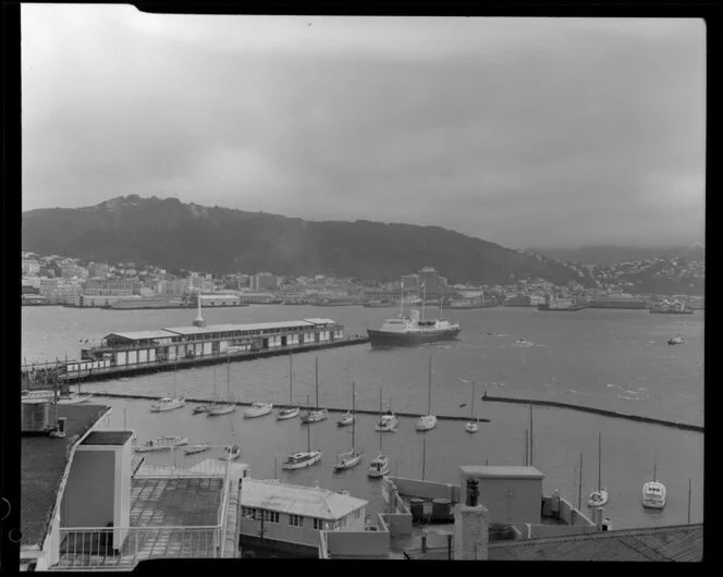 Wellington wharves