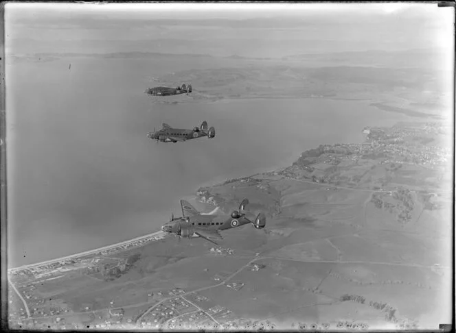 Three Lockheed Hudson aircraft, Royal New Zealand Air Force air sales, Whenuapai