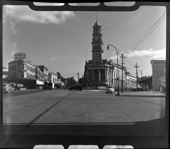 Auckland Town Hall on the corner of Queen Street and Greys Avenue