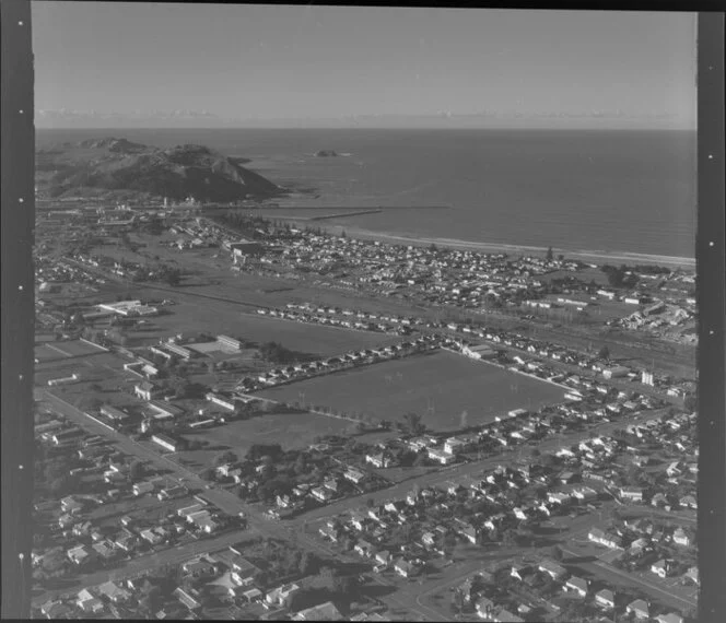 The Oval, including Waikanae Beach in the background, Gisborne