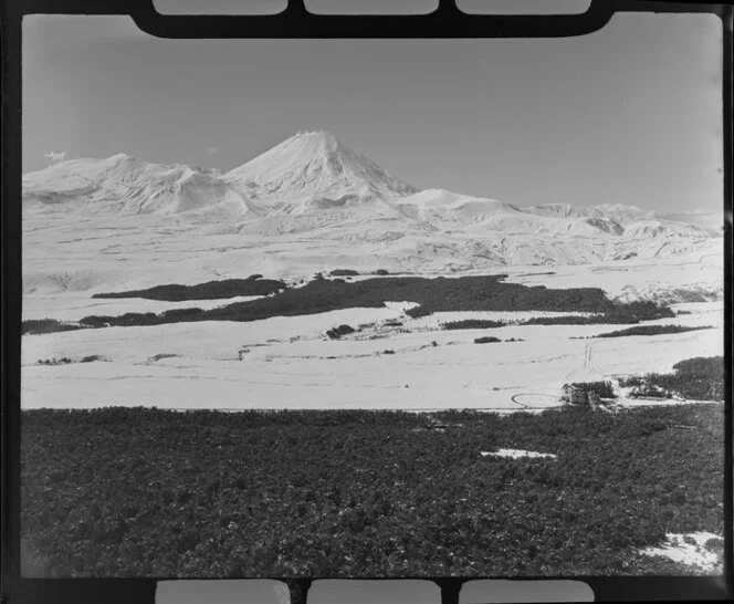 Chateau and Mount Ngauruhoe, Tongariro National Park