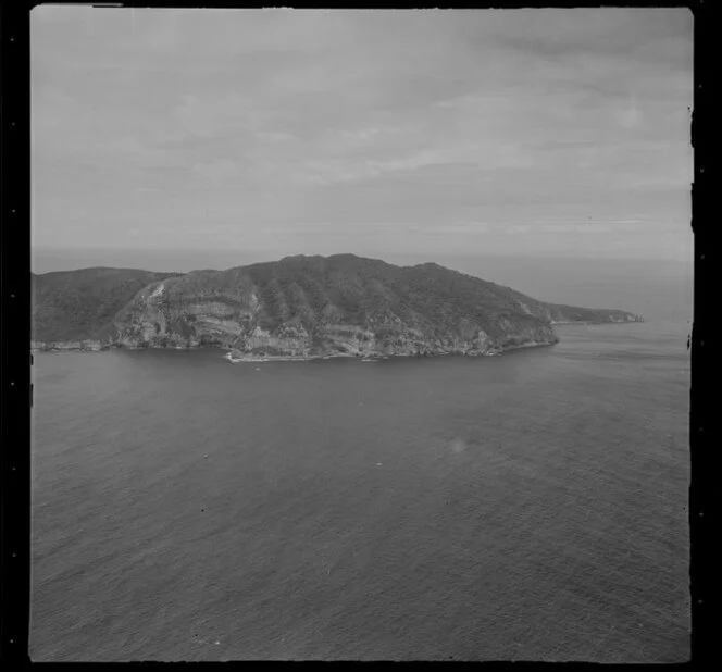 Mayor Island, Whangamata Harbour