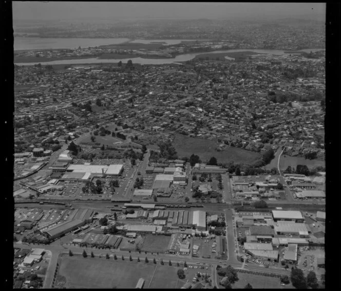 Henderson, Waitakere City, Auckland