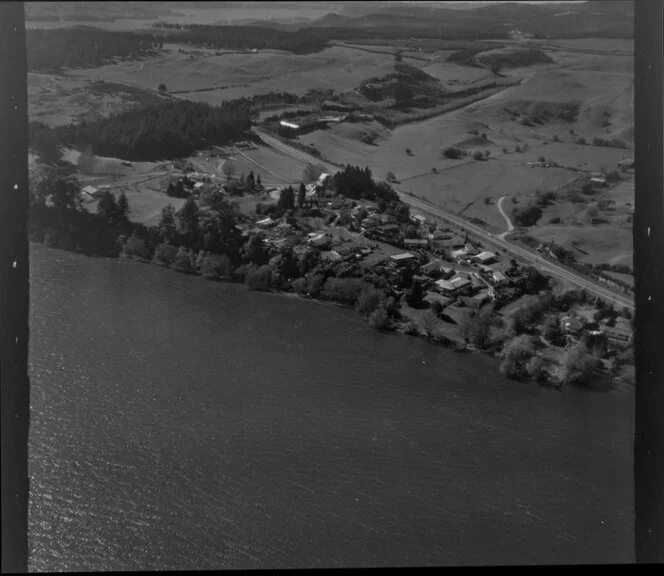 Te Pohue Bay, Lake Rotorua