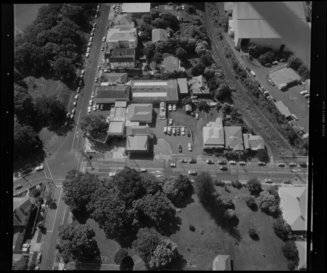 Oxton Motors Limited, Newmarket, Auckland (corner of Park Road and Carlton Gore Road)