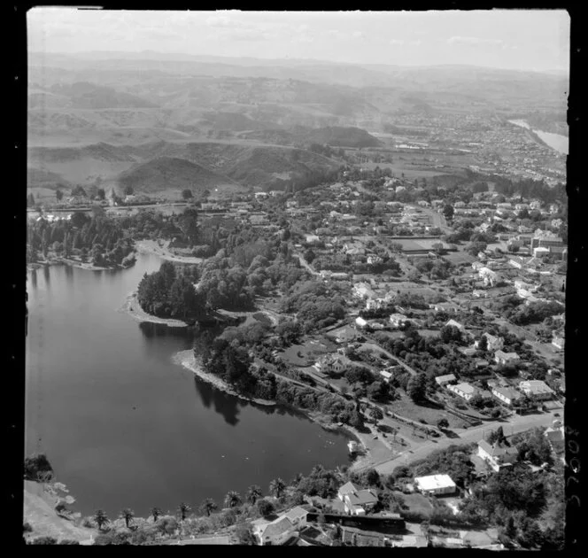 Wanganui, view of Virginia Lake and Brassey Road with residential housing, Aramoho and the Whanganui River and farmland beyond