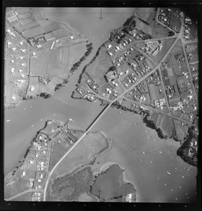 Mt Wellington, Auckland, showing Lagoon Drive and entrance into Panmure Basin
