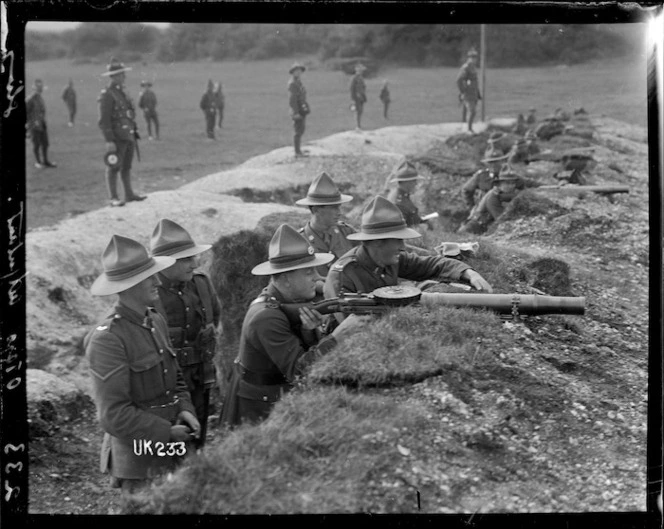 Otago Battalion receiving Lewis gun training at Sling Camp, England