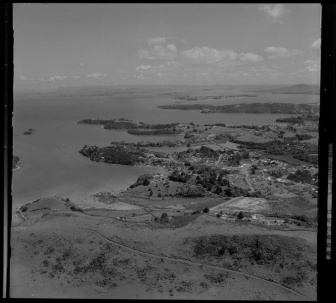 Ostend, Waiheke Island