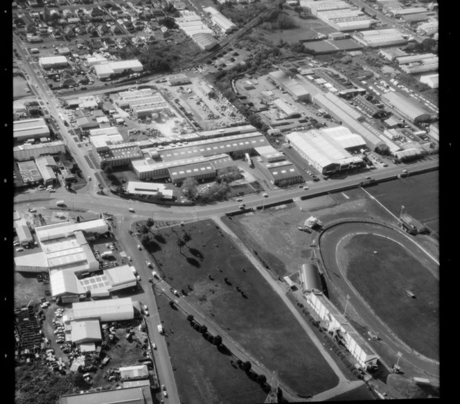 E Lichtenstein industrial premises, Onehunga