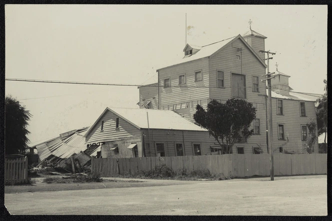 Earthquake damaged Sunshine Brewery, Napier