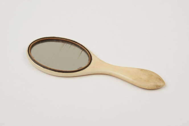 Mansfield, Katherine 1888-1923 (Collector) :[Miniature ivory-backed hand mirror]