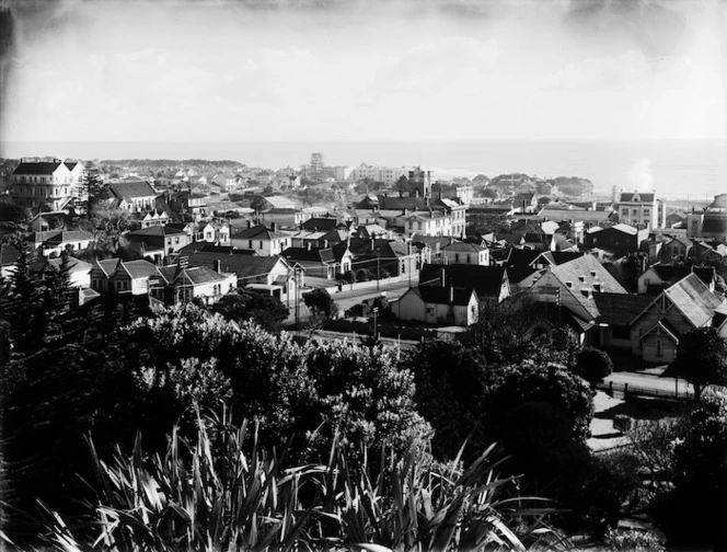 Looking over New Plymouth and towards the sea, from Marsland Hill