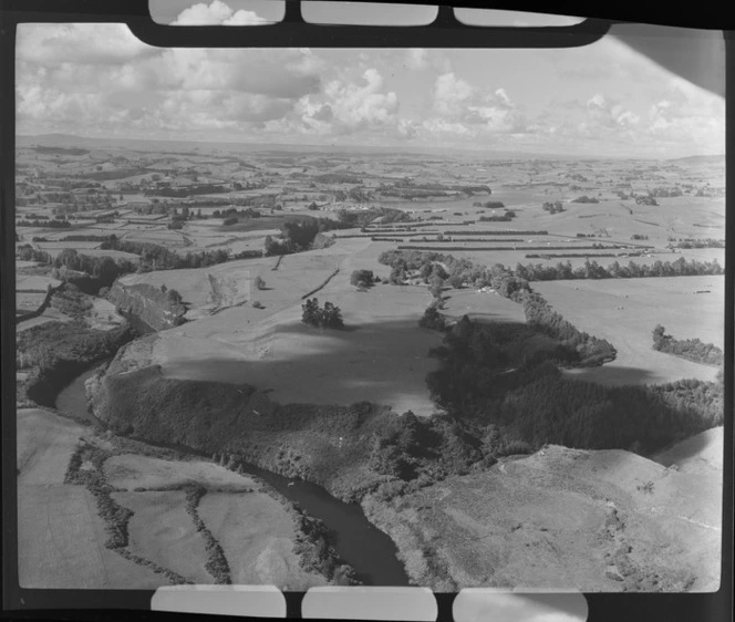 Cambridge, Waikato region, including Waikato River