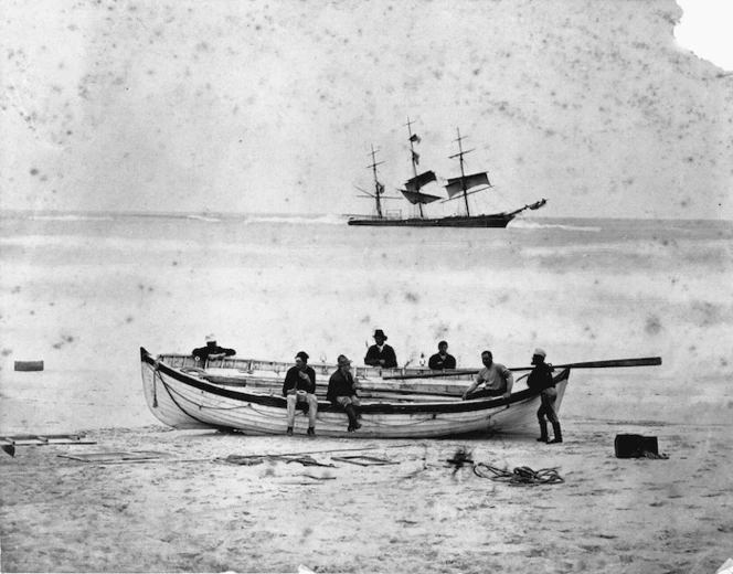 Creator unknown :Photograph of the wreck of the Ocean Mail, Chatham Islands