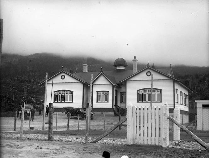 State primary school, Millerton