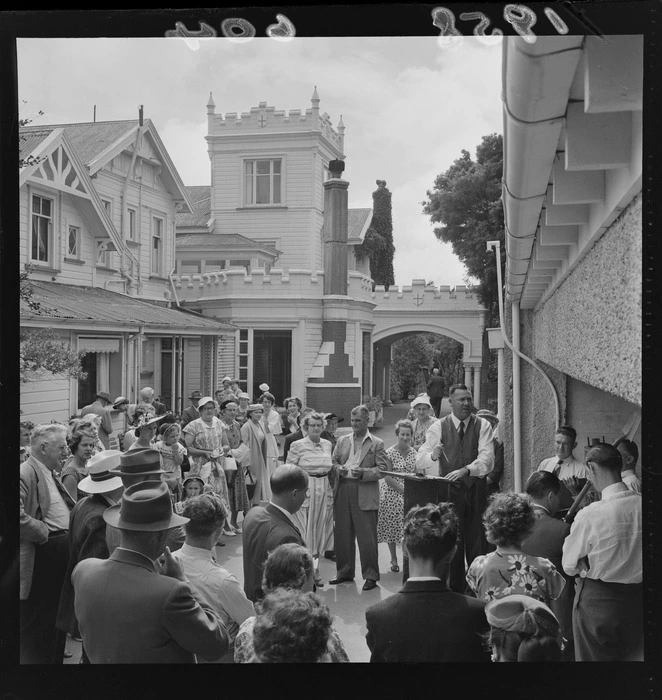 An auction of property at Homewood, Karori, Wellington, residence of the British High Commissioner